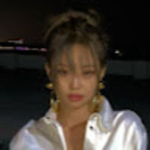 Meet your Posher, Bella